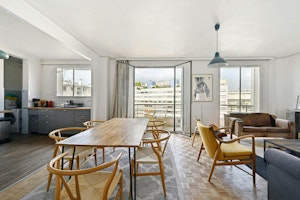 Paris Unfolded image 11