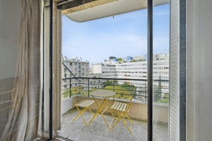 Paris Unfolded image 5