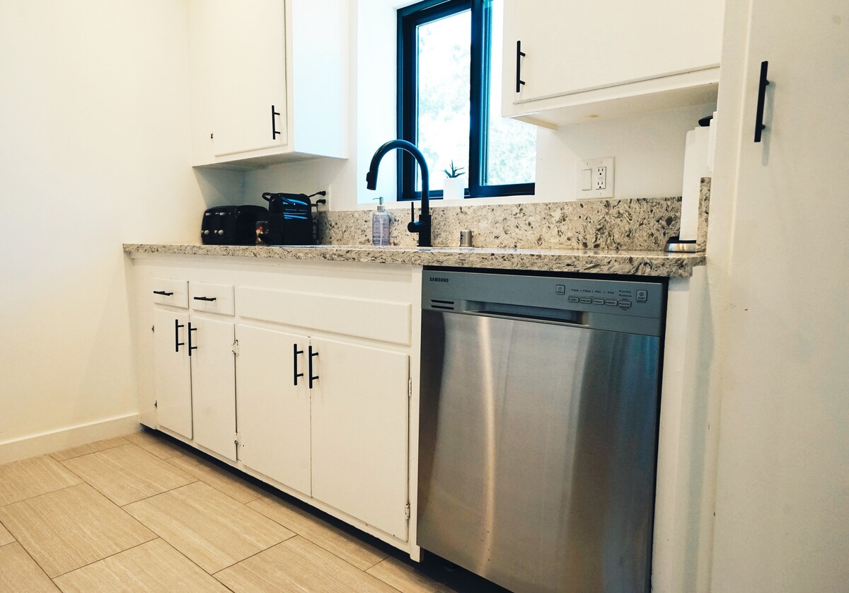 Find Your Feet San Diego, California, United States Venue Report