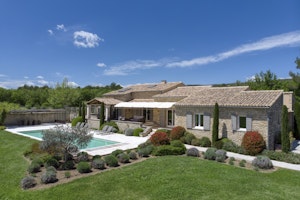 Luberon Views image 1