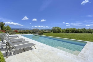 Luberon Views image 10