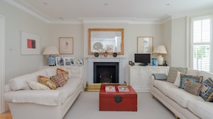 Abingdon Charm image 3