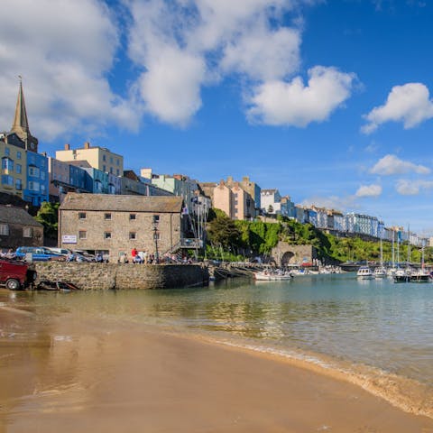 The stunning beaches of Saundersfoot are only a short six-minute stroll away 