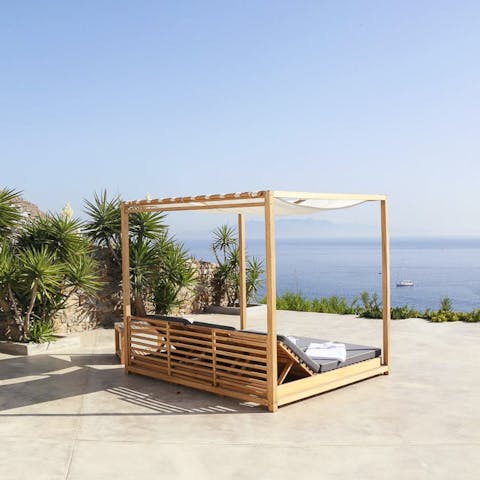 Have a siesta on the luxury daybed