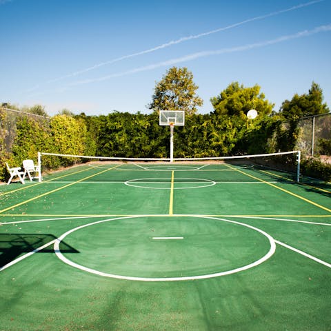 Keep active and entertained on the basketball and tennis court