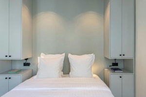 Elegant Quarters image 6