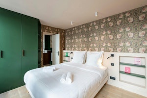 Elegant Quarters image 4