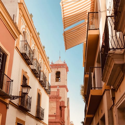 Explore the charming and colourful streets of Sevilla, right on your doorstep