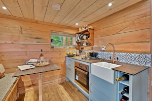 Highland Falls image 13