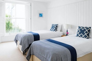 Salcombe Ballad image 10