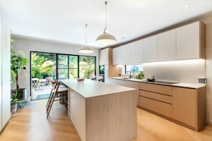 Tropical Chiswick image 6