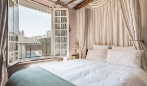 Vintage Parisienne Chic image 9