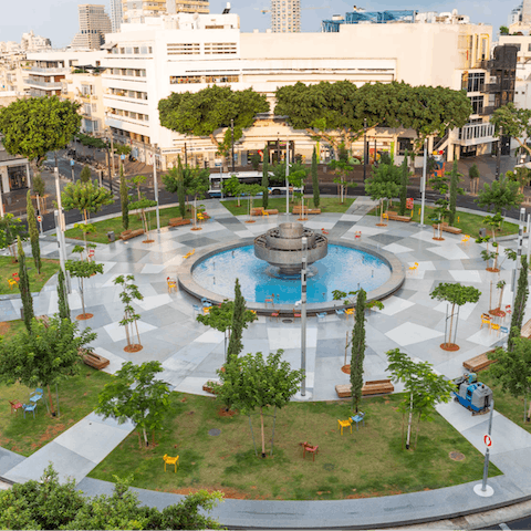 Hang out in Dizengoff Square – only seven minutes' walk away – and watch the fountain in action