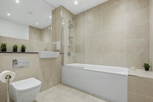 Olympic Park Living image 4