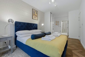 Olympic Park Living image 3