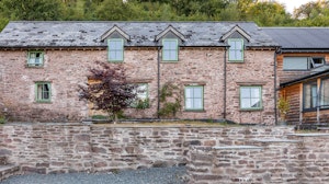 Black Mountains Farmhouse image 4