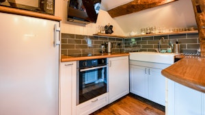 Black Mountains Farmhouse image 3