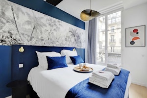 A Parisian Spirit image 10
