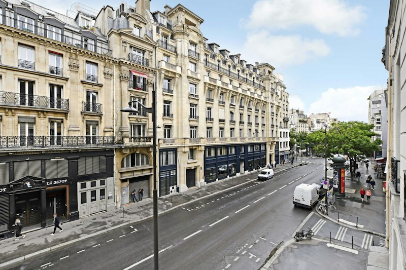A Parisian Spirit additional image