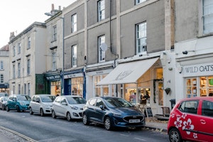 Redland Chic image 7