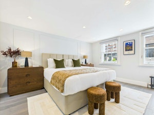 Carnaby Dreams image 14