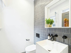 Carnaby Dreams image 13
