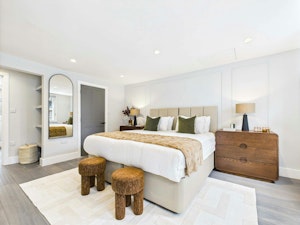 Carnaby Dreams image 8