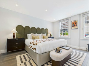 Carnaby Dreams image 5