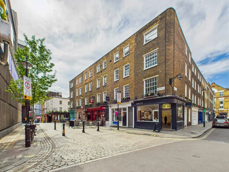 Carnaby Dreams additional image