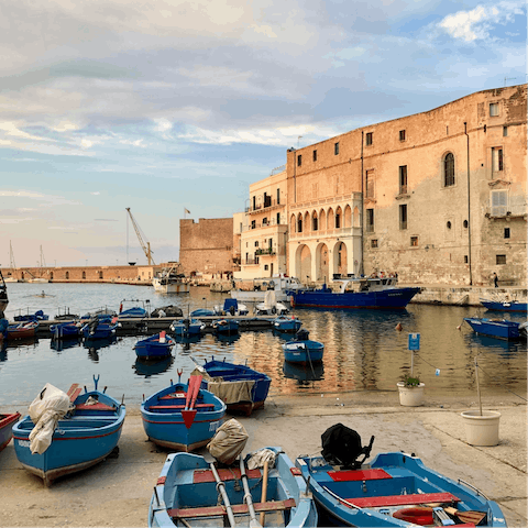 Stay just an eighteen-minute drive away from the picturesque city of Monopoli