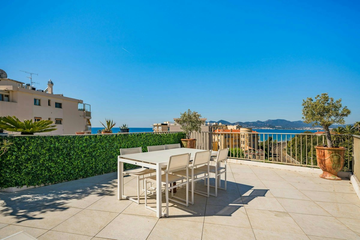 Riviera Rise, Provence-Alpes-Côte d'Azur