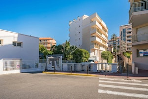 Riviera Rise image 10