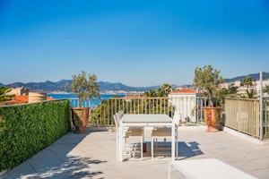Riviera Rise image 3