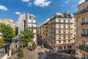 Paris Paradise Spot image 2