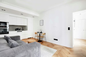 Vincennes Modern image 7