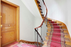 Vincennes Modern image 6