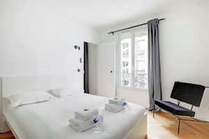Vincennes Modern image 3