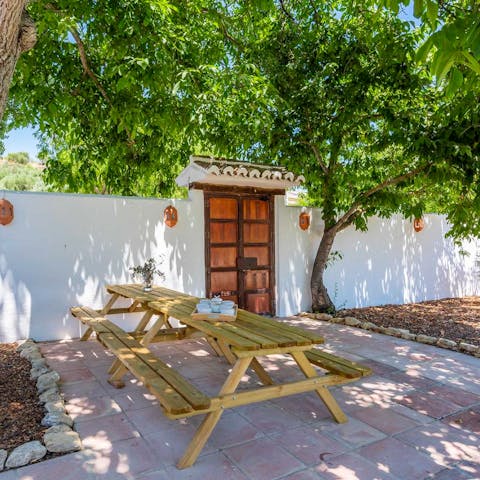 Enjoy a family picnic on the pretty patio