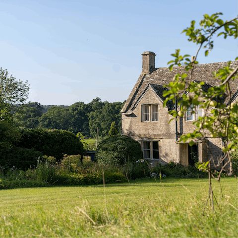 Enjoy a day or two exploring the nearby Cotswolds
