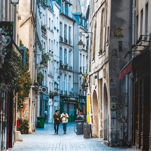 Meander down the winding, cobbled streets of Le Marais – your local neighbourhood