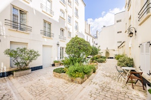 Courtyard Charmer image 6