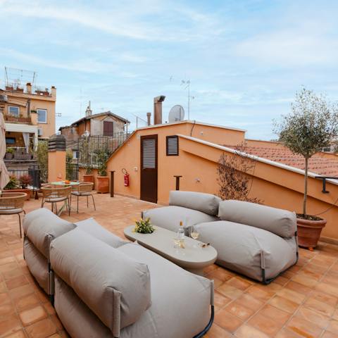 Hang out on the communal roof terrace at the end of a busy day of sightseeing