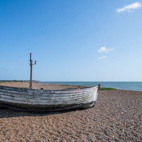 Stay just a short drive from the lovely beaches of Aldeburgh 