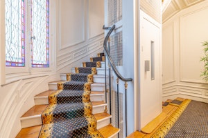 Elegant Avenue Living image 10