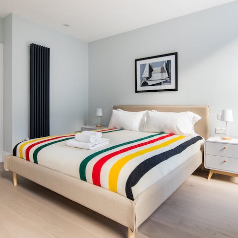 Get a good night's sleep in the bright bedroom and wake up feeling ready to explore