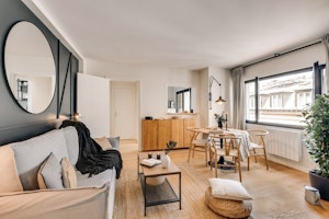 Parisian Dream image 1
