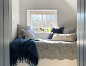 A Charming Cottage image 2