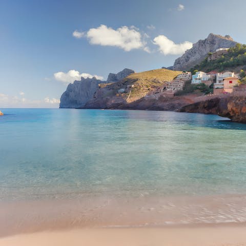 Take the five-minute drive to Cala San Vicenç beach