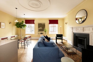 Piccadilly Boutique image 1