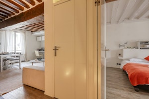 Modern Chic image 11